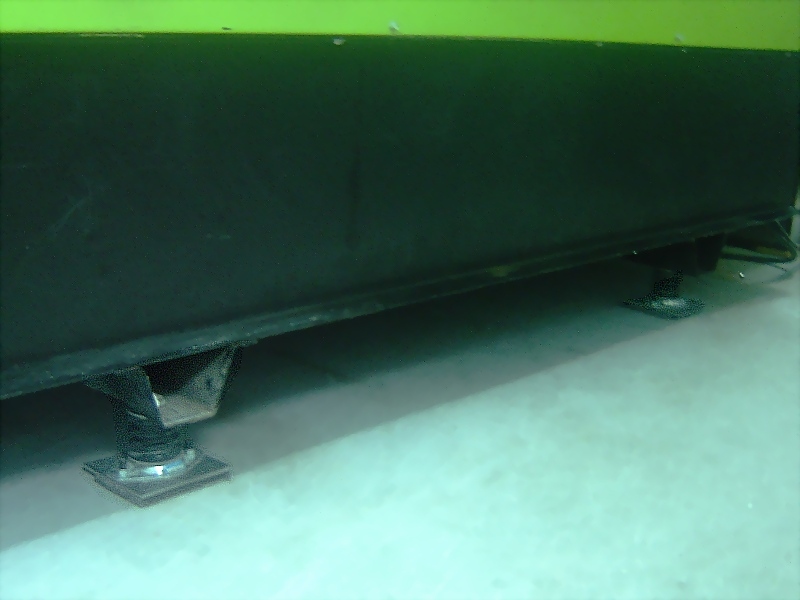 Generator anti-vibration support