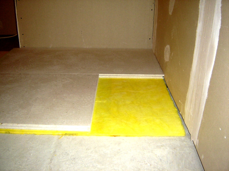 Floating floor